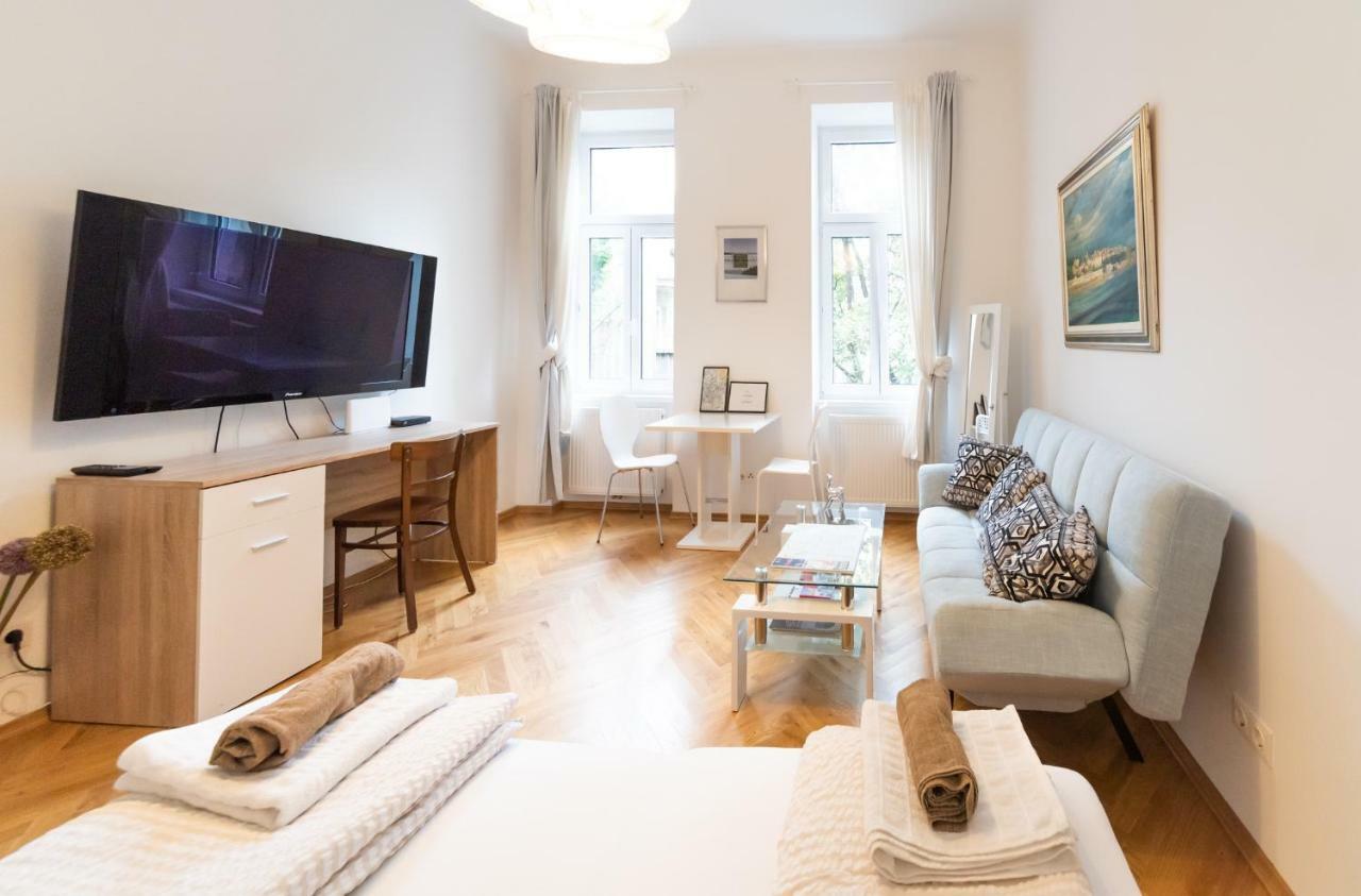 Apartmán Prater Studio Next Fair, Un, Wu And City Center Vídeň Exteriér fotografie