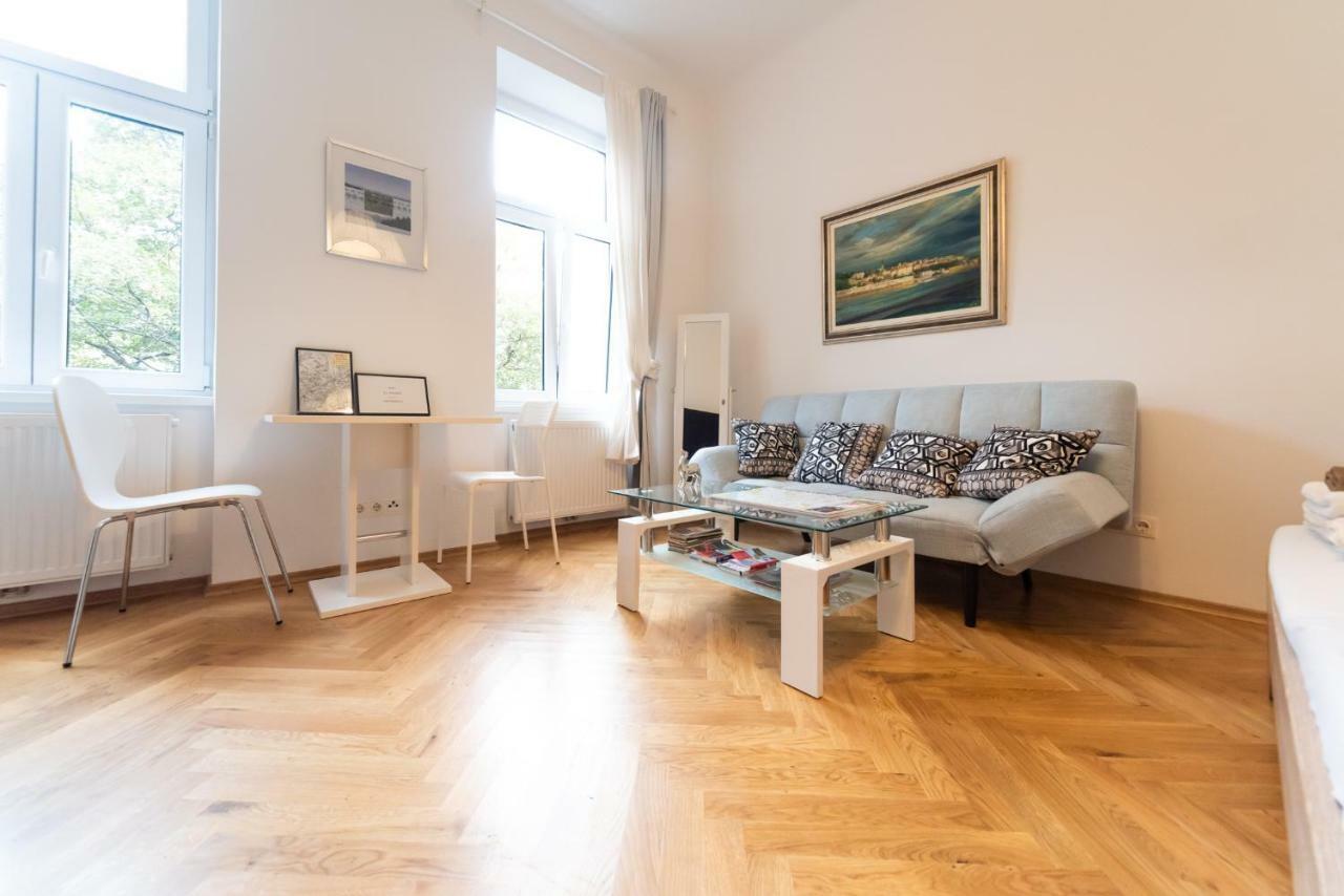 Apartmán Prater Studio Next Fair, Un, Wu And City Center Vídeň Exteriér fotografie